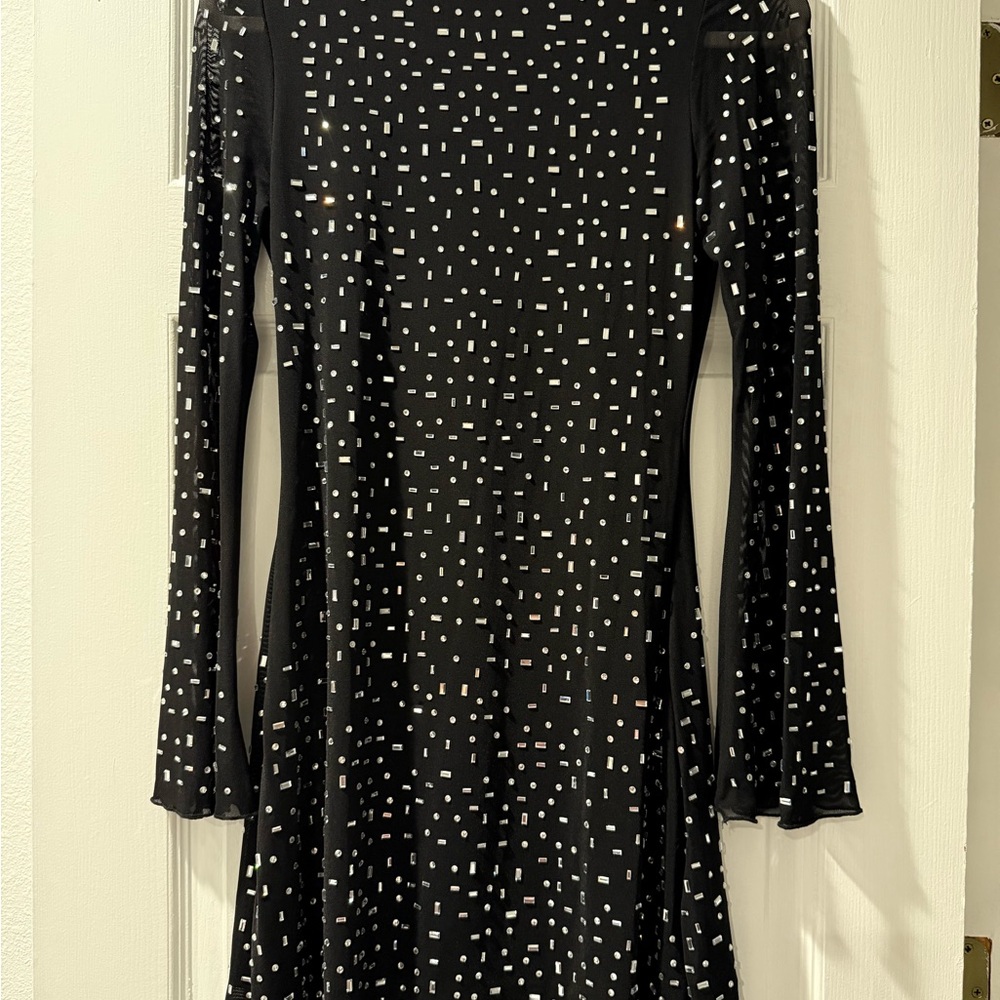 Elegant Black and White Patterned Dress